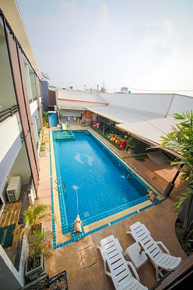 The S.G. Hotel (SHA Certified)