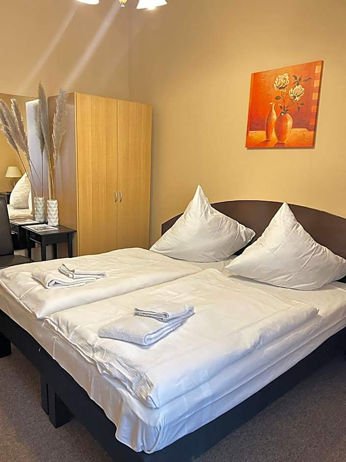 Hotel Adam