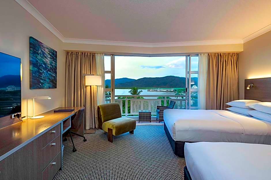 DoubleTree By Hilton Hotel Cairns