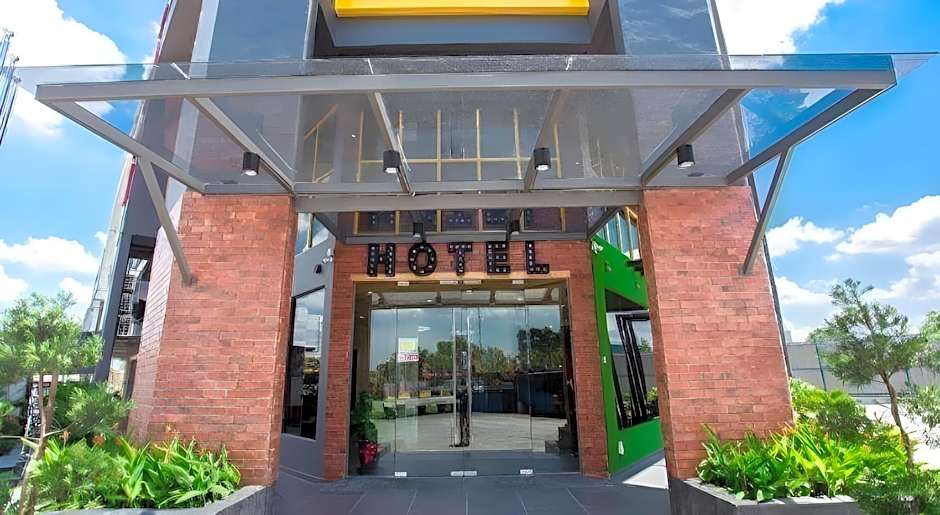 TLJ HOTEL