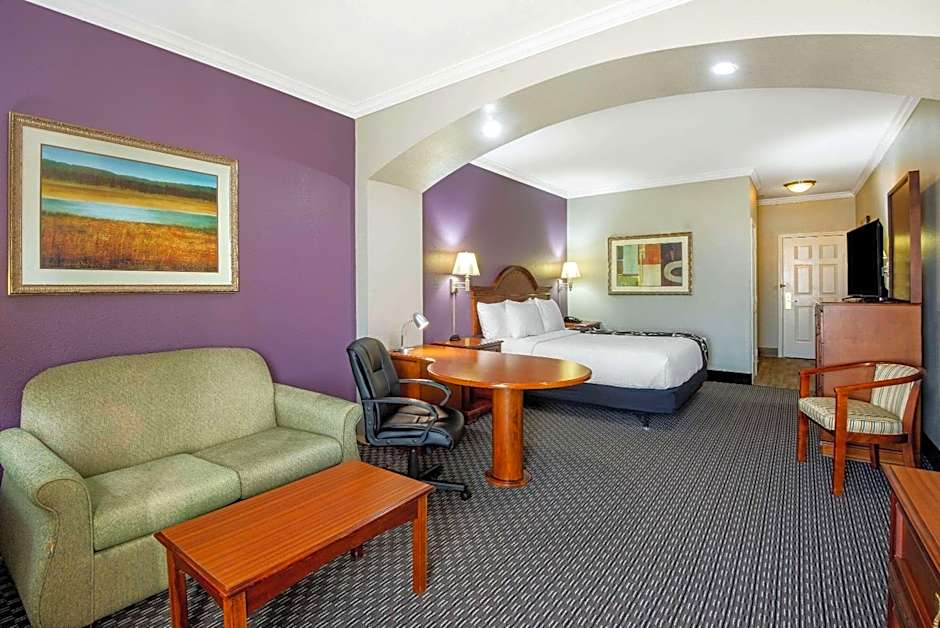 La Quinta Inn & Suites by Wyndham Gainesville
