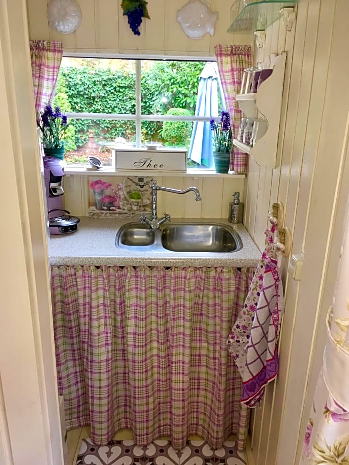 B&B Het Tuinhuisje – Enschede, TX