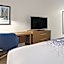 La Quinta Inn & Suites by Wyndham Locust Grove