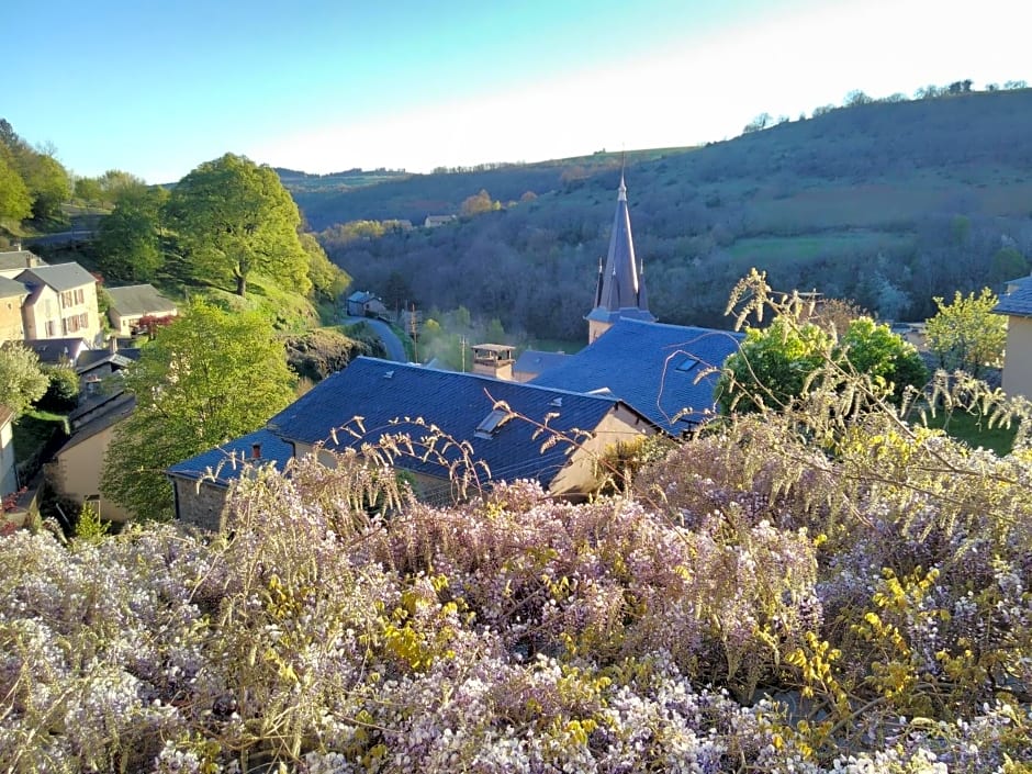 Maison d'Hôtes "La Pierre Pointue"