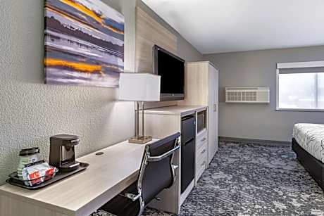 Queen Room - Mobility Access