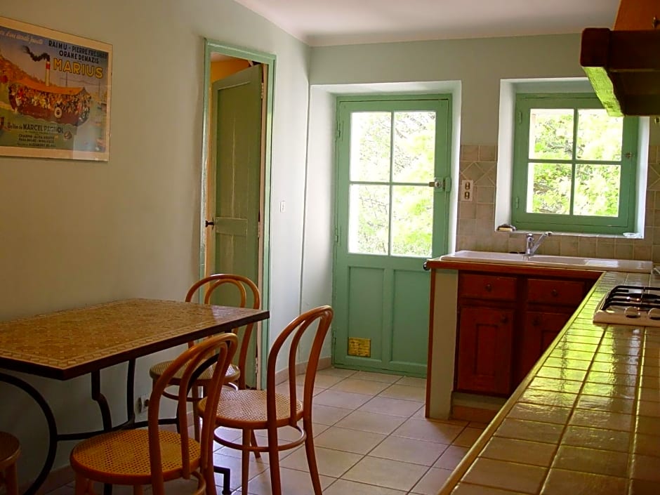 Family Apartment, 2-6 People, In Provenve