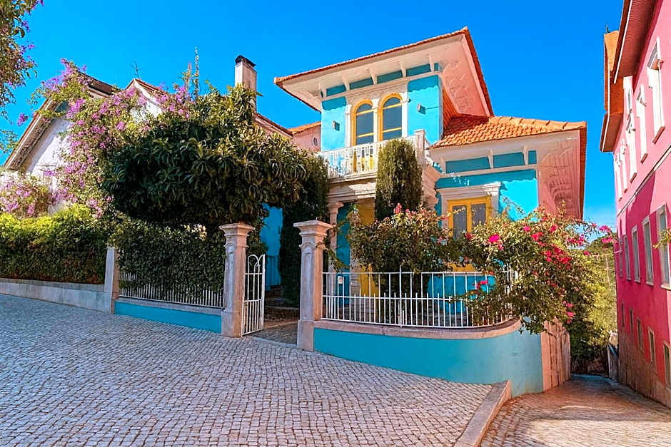 Happy Holiday Sintra