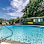 La Quinta Inn & Suites by Wyndham Warwick-Providence Airport