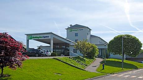 Holiday Inn Express Luzern-Neuenkirch By IHG