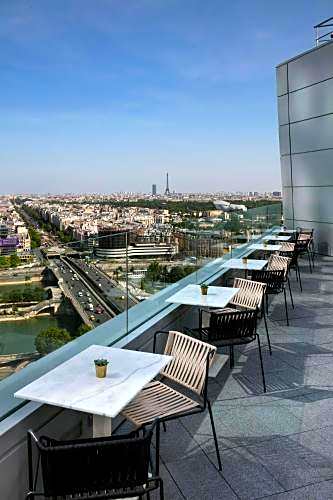 Melia Paris La Defense