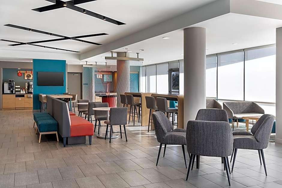 avid hotels - Toronto - Vaughan Southwest By IHG