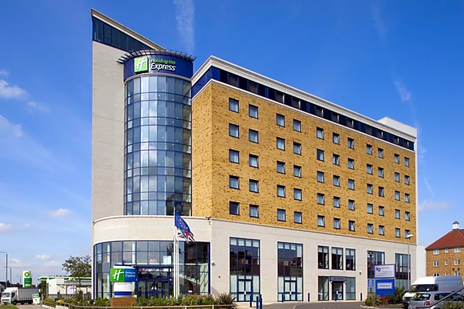 Holiday Inn Express London - Newbury Park