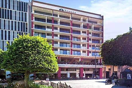 Ramada Plaza by Wyndham Leon