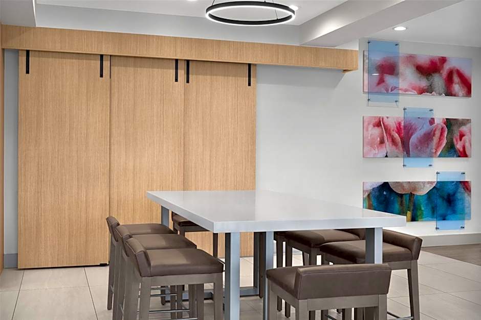 Hilton Garden Inn South Bend