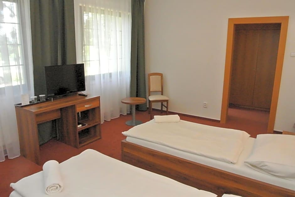 Hotel Širák