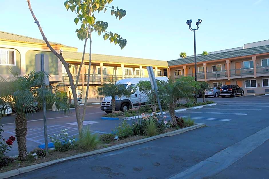 El Rancho Inn