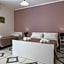 Ada Hotel
