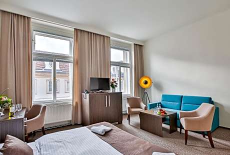 Superior Junior Suite