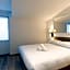 HOTEL AU COEUR DE REPUBLIQUE
