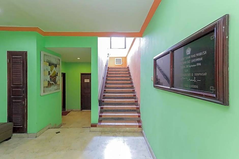 Urbanview Hotel Taman Suci Denpasar Bali