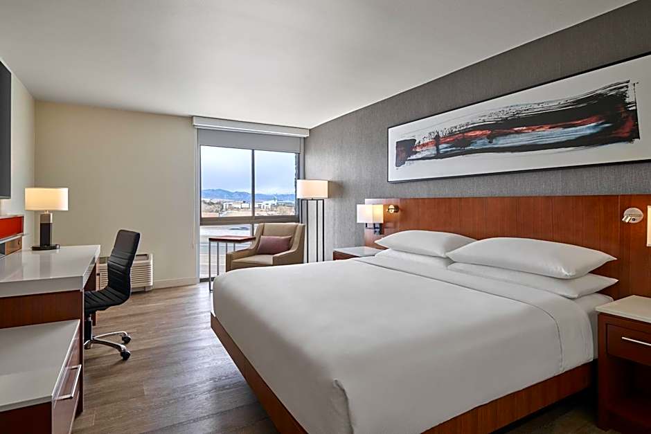 Delta Hotels by Marriott Denver Thornton