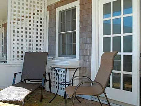 The Beachside At Nantucket