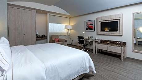 1 King Bed Standard