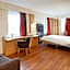 ibis Belfast Queens Quarter