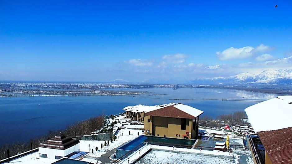 Taj Dal View, Srinagar