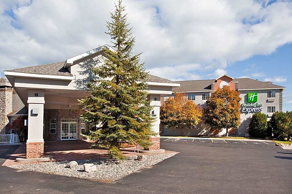 Holiday Inn Express St. Ignace - Lake Front by IHG