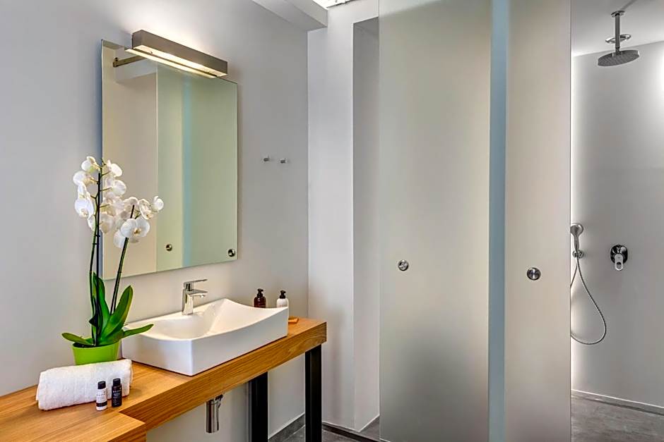 Naves Suites