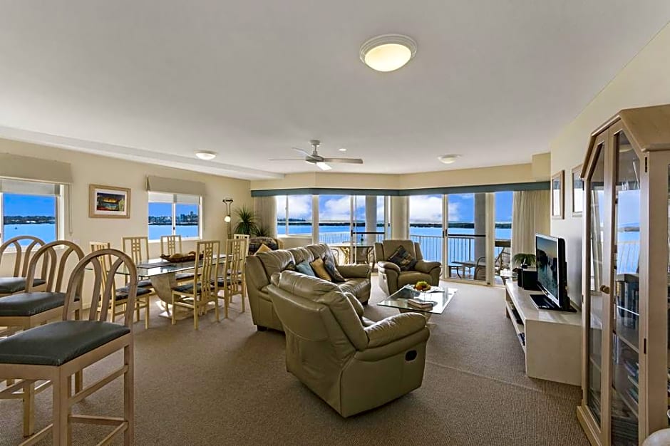 Riviere on Golden Beach Apartment