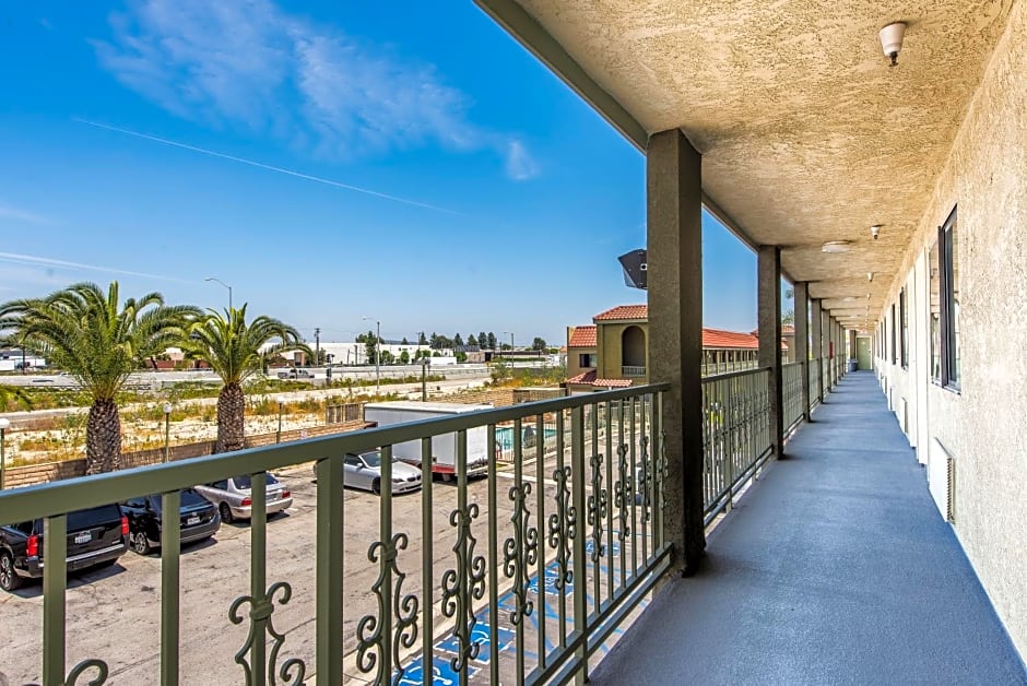 Budget Inn Anaheim / Santa Fe Springs
