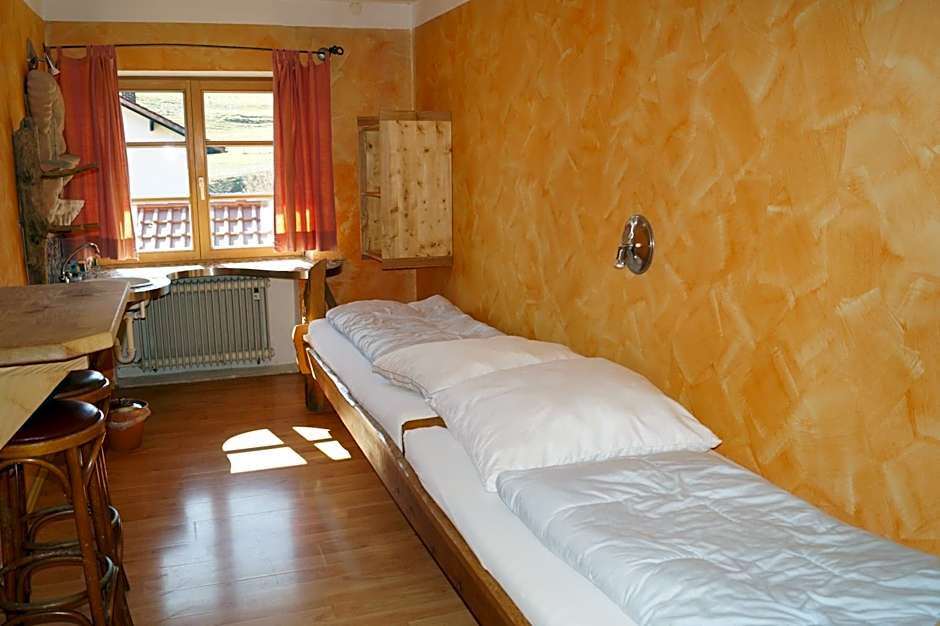 Schiff Bihlerdorf - Hostel