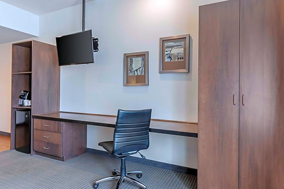 Best Western Plus Peppertree Nampa Civic Center Inn