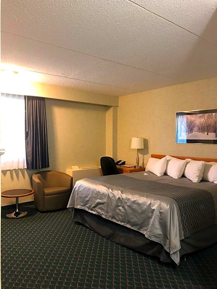 Travelodge by Wyndham Winnipeg East