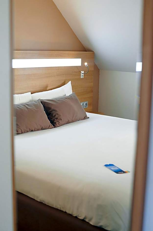 Kyriad Hotel Laval