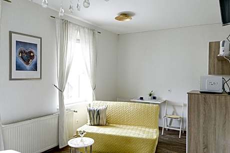 Apartment with Shower