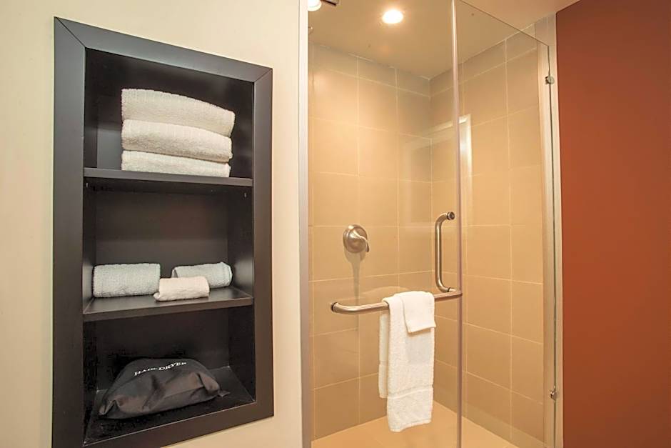 Courtyard by Marriott Toluca Tollocan