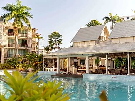 Novotel Cairns Oasis Resort