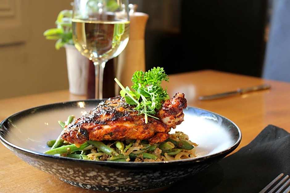 The Old Woolstore Apartment Hotel