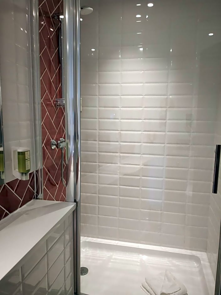 Best Western Plus London Wembley Hotel