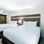 Clarion Pointe Kennesaw Town Center