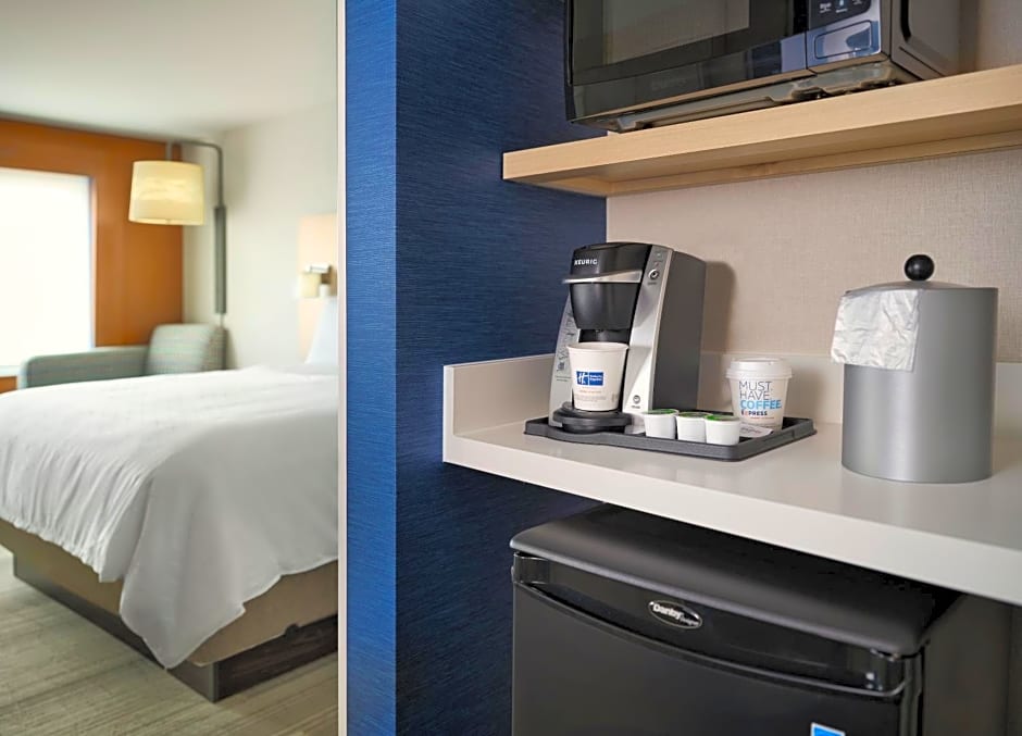 Holiday Inn Express and Suites Lockport By IHG
