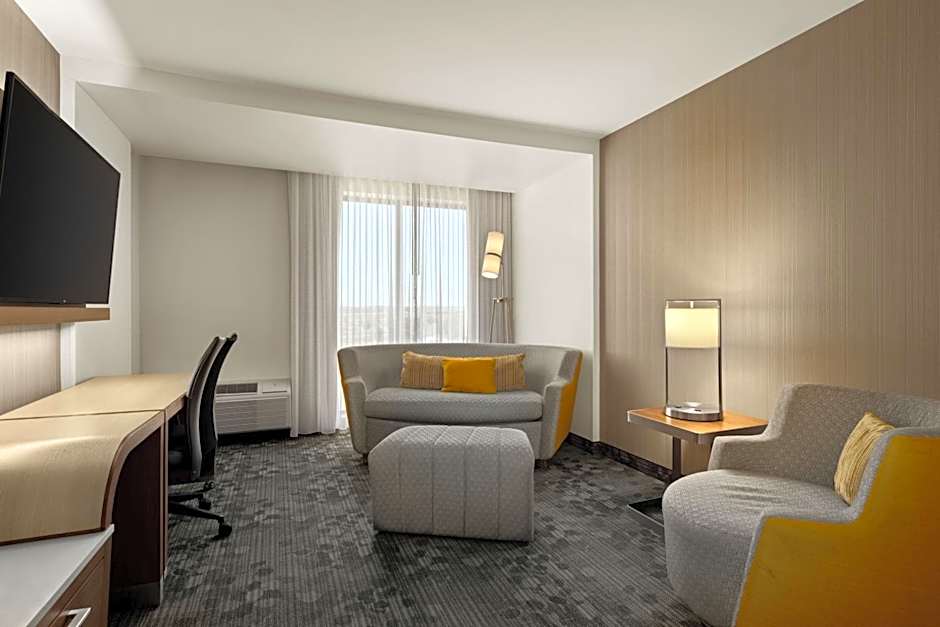 Courtyard by Marriott Omaha East/Council Bluffs, IA