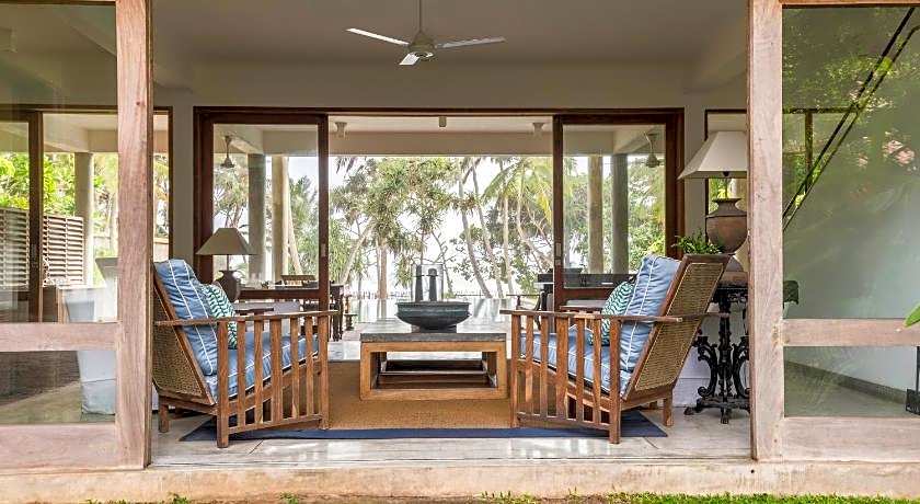 Villa Saffron Hikkaduwa