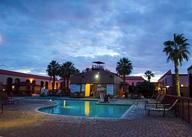 Wyndham El Paso Airport Hotel And Water Park