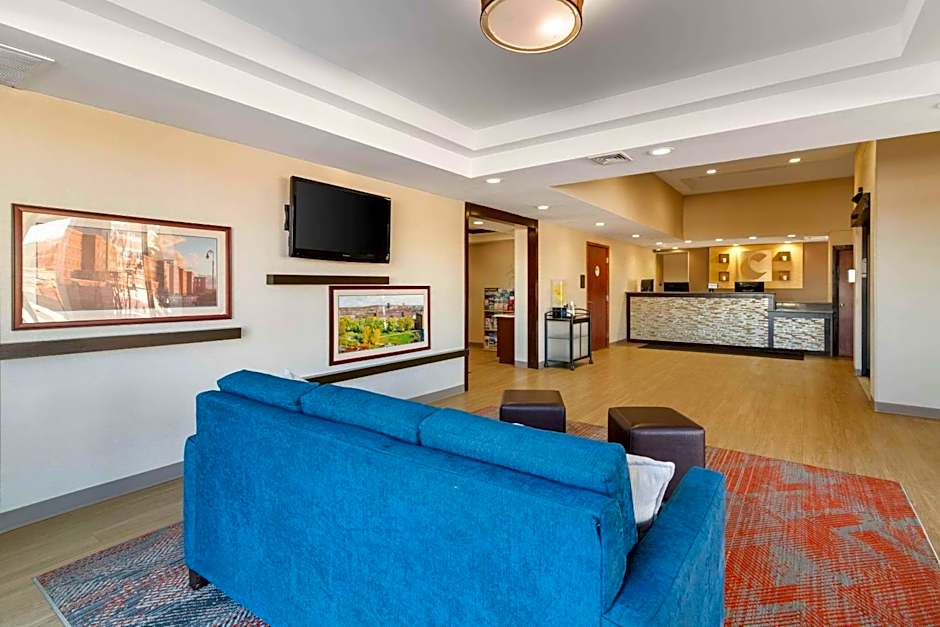 Comfort Inn Manchester Airport