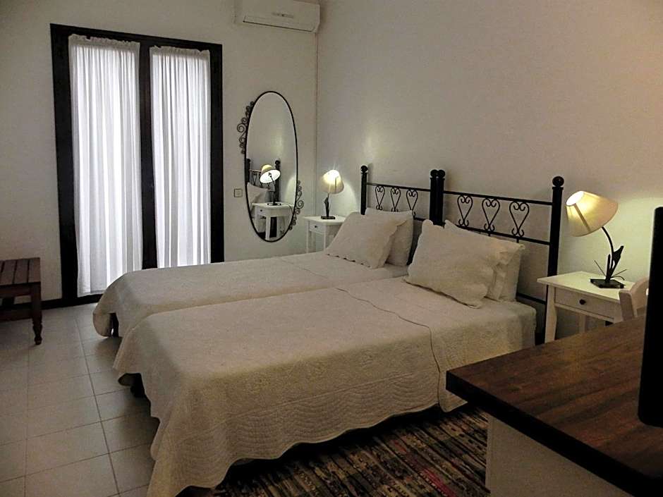 Photo 1 of 6 of 1 Double Bed or 2 Beds