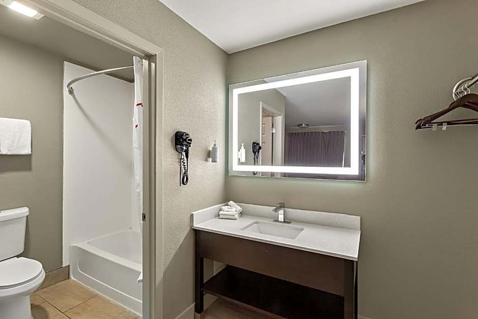 Red Roof Inn Redding